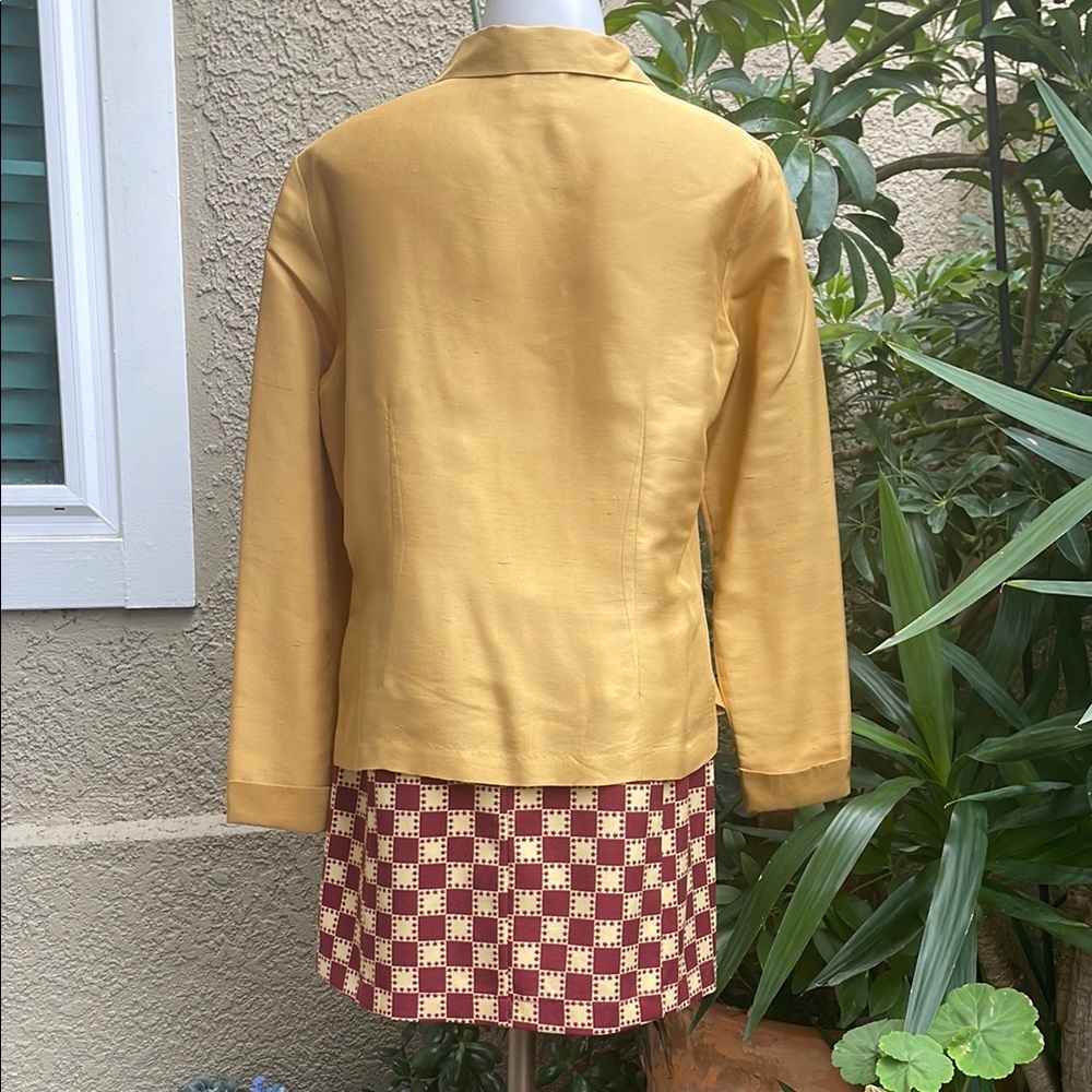 Urban Outfitters Checkered Burgundy and Cream Skirt - Picture 12 of 14